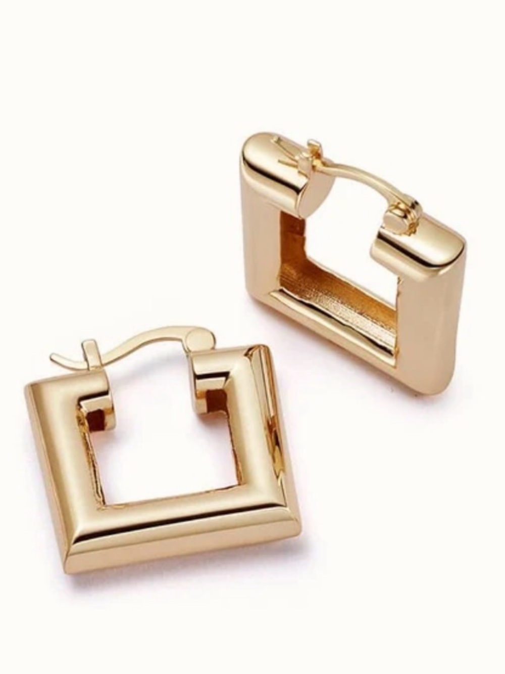 DAISY Polly Chunky Chubby Square 18ct Gold Plated Earrings
